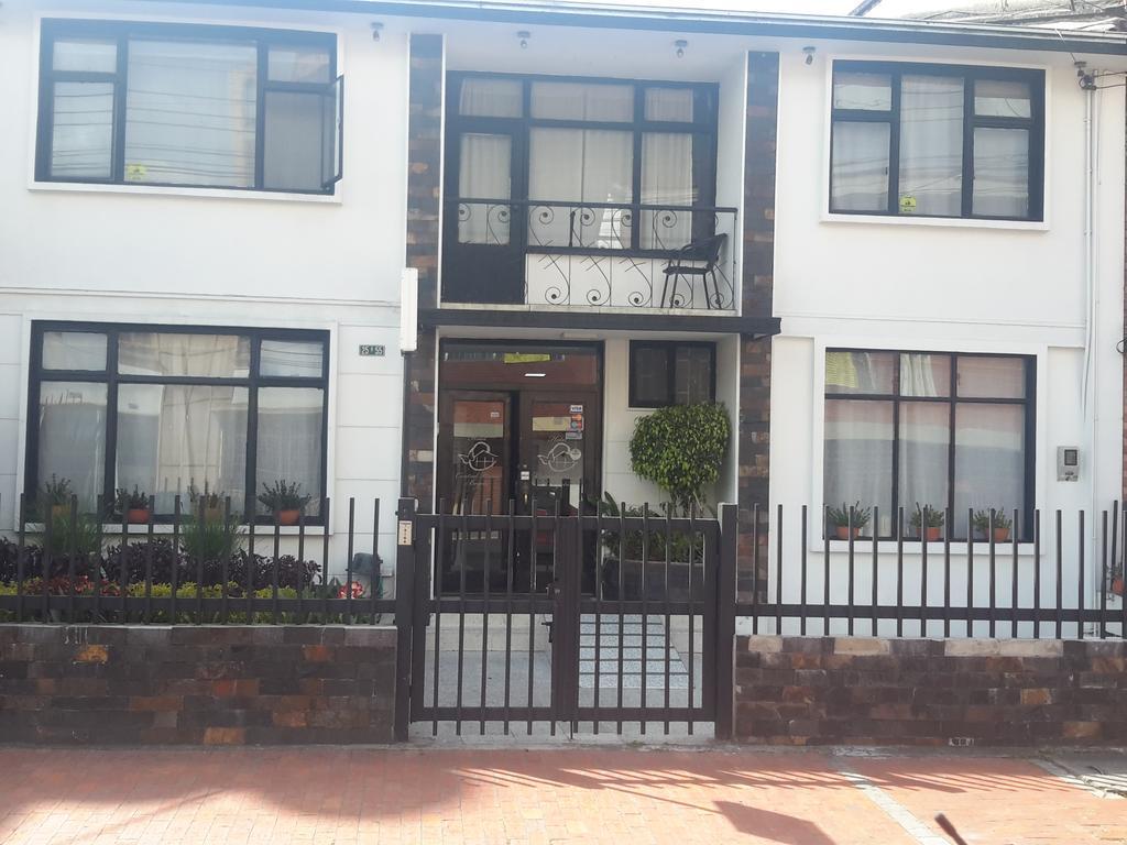 Hotel Central House A 5 Min De La Embajada Americana Bogota Exterior photo